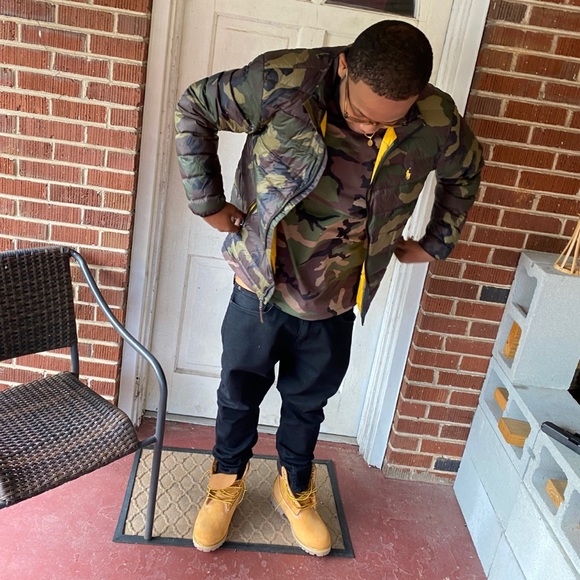 Meet your Posher, Dontavious - Picture 1 of 1